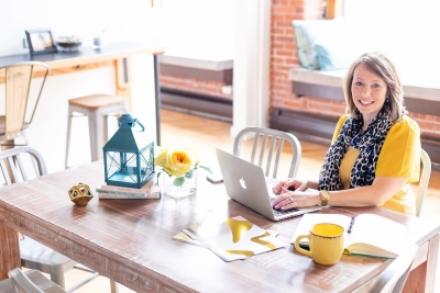 Professional Brand session at the Loft co-working space in Newmarket NH. Uplevel your business with visual story telling. Content for social media, websites and more.