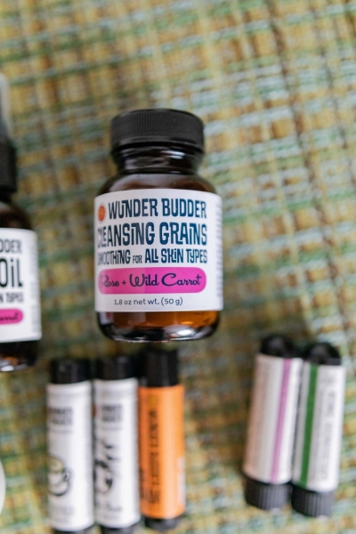 Personal Brand Photography for Wunder Budder - All natural balm and essential sprays made in Exeter, NH