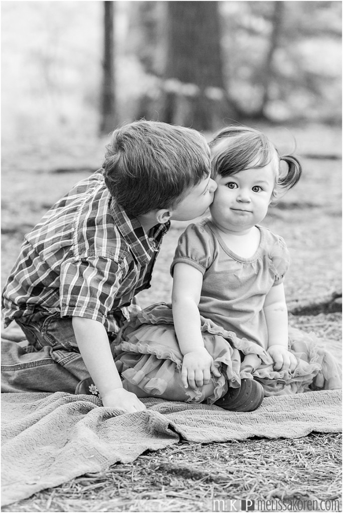 brother sister love photographer