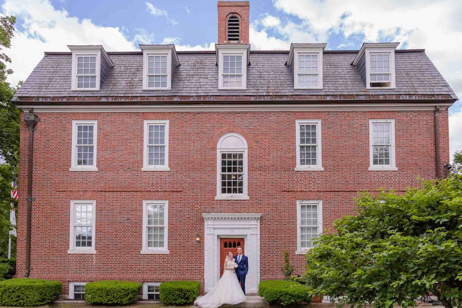 Intimate wedding at the Exeter Inn in NH