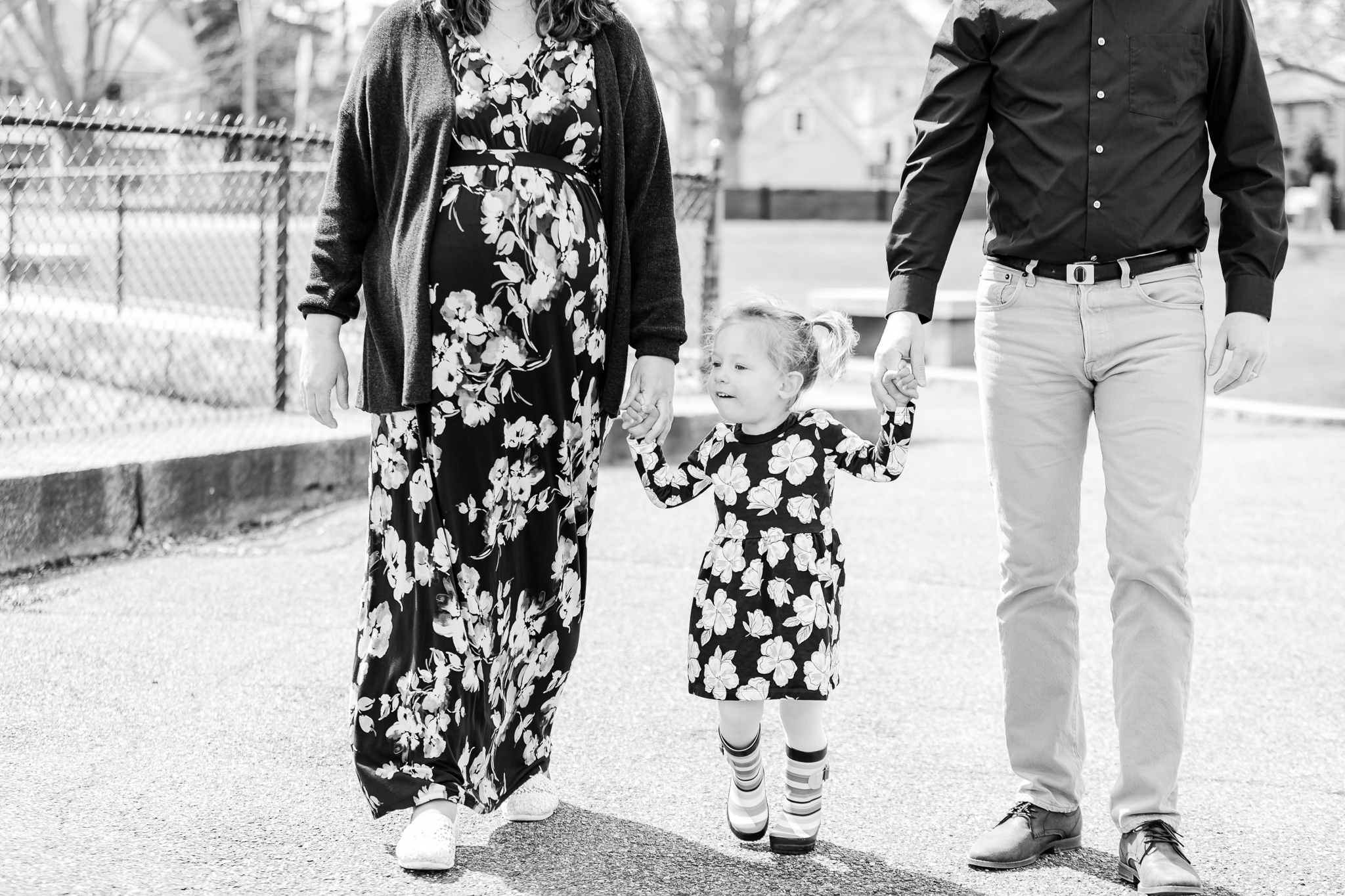 Portsmouth NH Spring Maternity Session + Newborn Photos